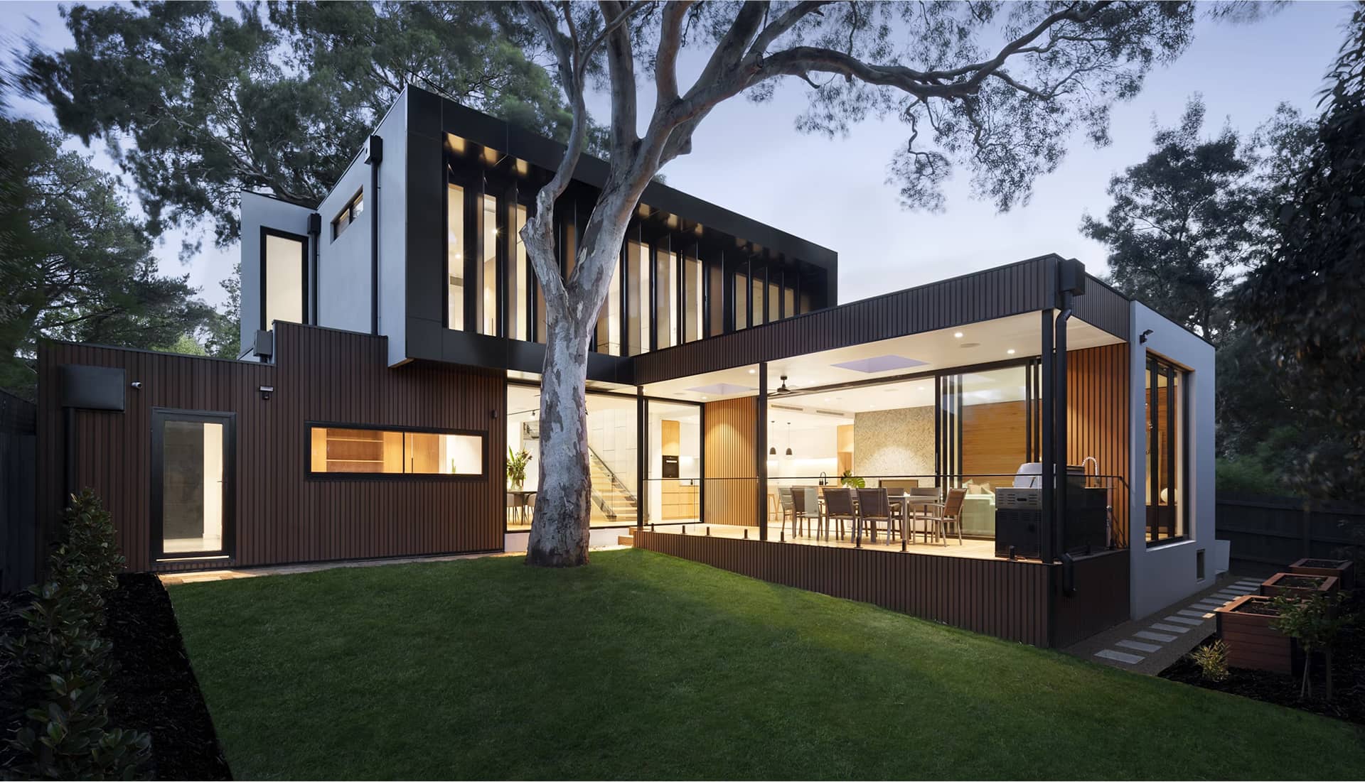 Commercial and residential landscaping project in the San Francisco Peninsula, California